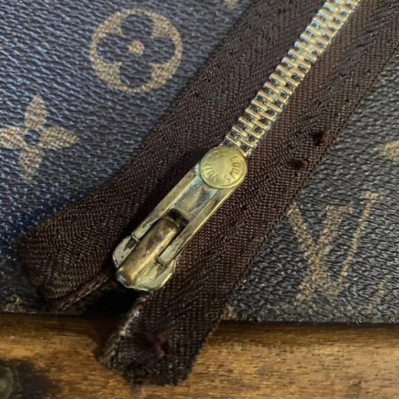 Authentic harvested replacement Louis Vuitton zipper  16”   Item B3 - Picture 2 of 4